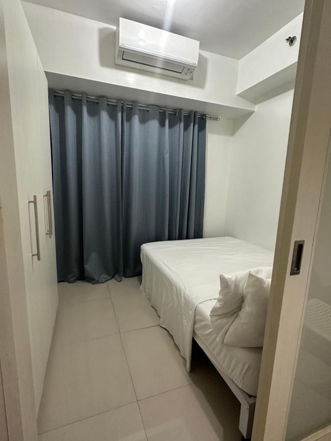 Sea Residences Paul'S Place Manila Luaran gambar